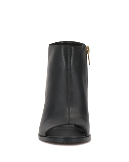 Vince Camuto Rimdia Sandal