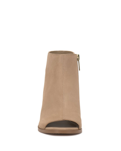 Vince Camuto Rimdia Sandal
