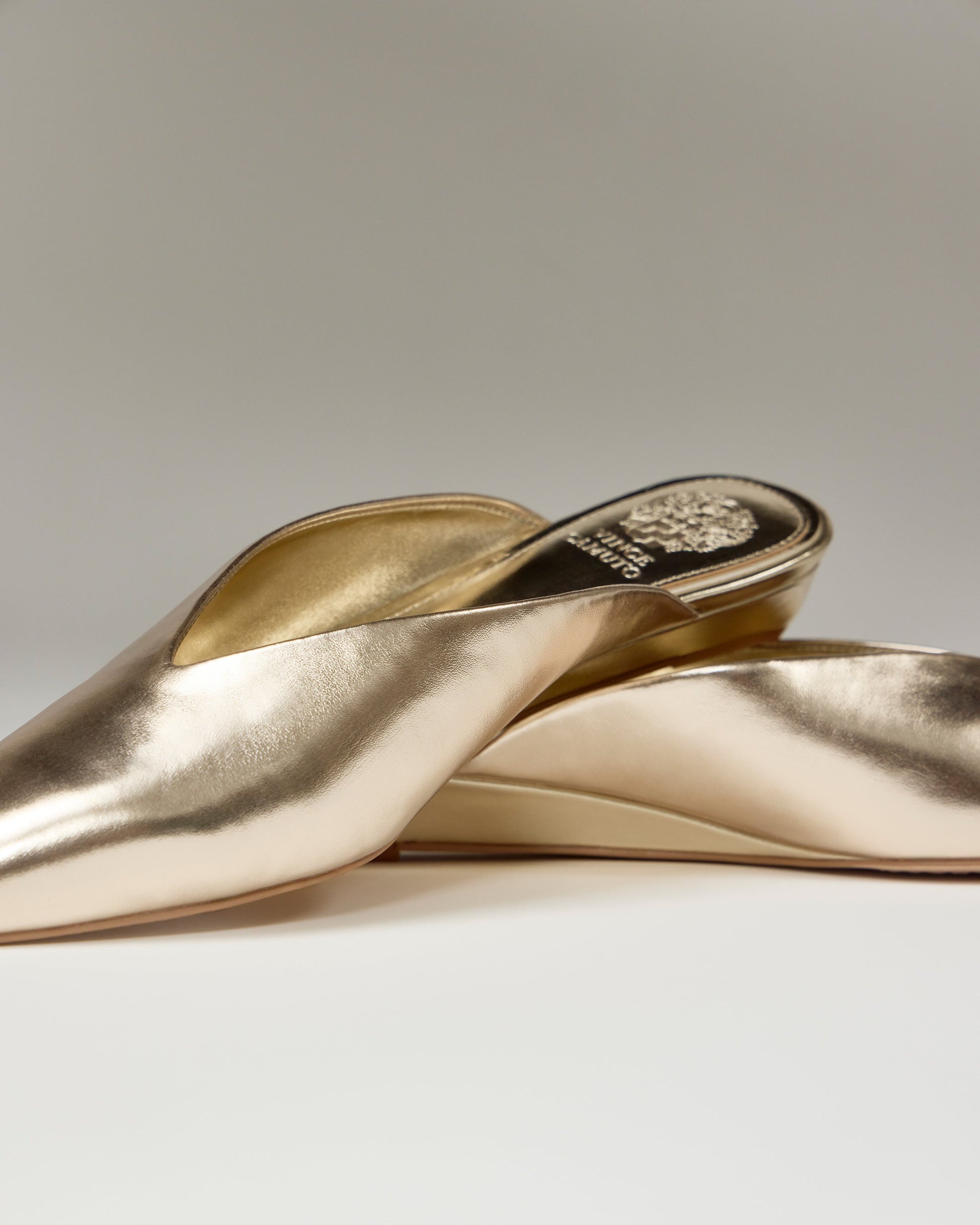 Vince Camuto Vinia Mule