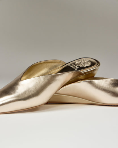 Vince Camuto Vinia Mule