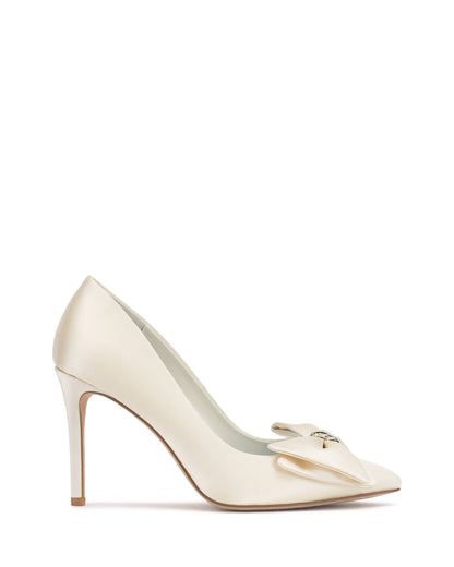 Vince Camuto Haylez Pump